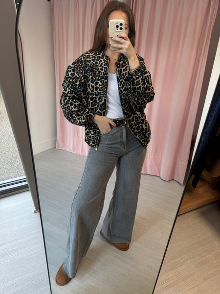 REDIAL Wide Leg Jeans Grey – Manamou - Main Image