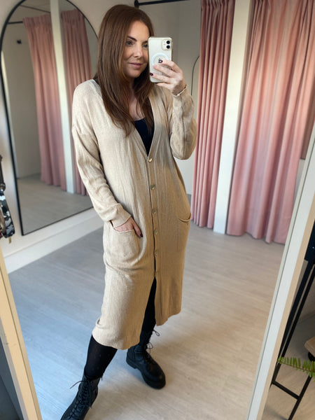 Long beige cardigan clearance outfit