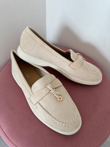 Pia Deck Shoes - Beige